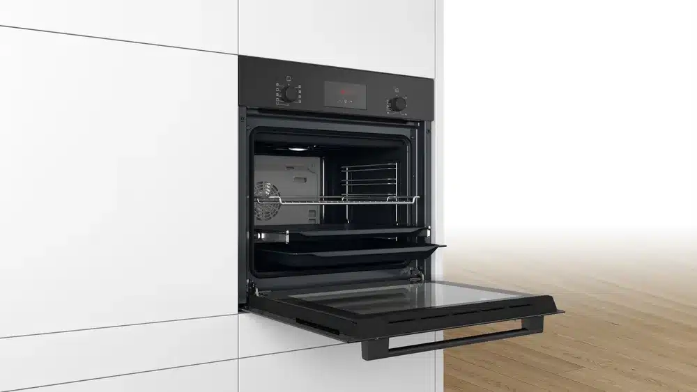 Фурна за вграждане Bosch HBF134EB2 – модерно готвене с равномерни резултати и лесна поддръжка - Image 4