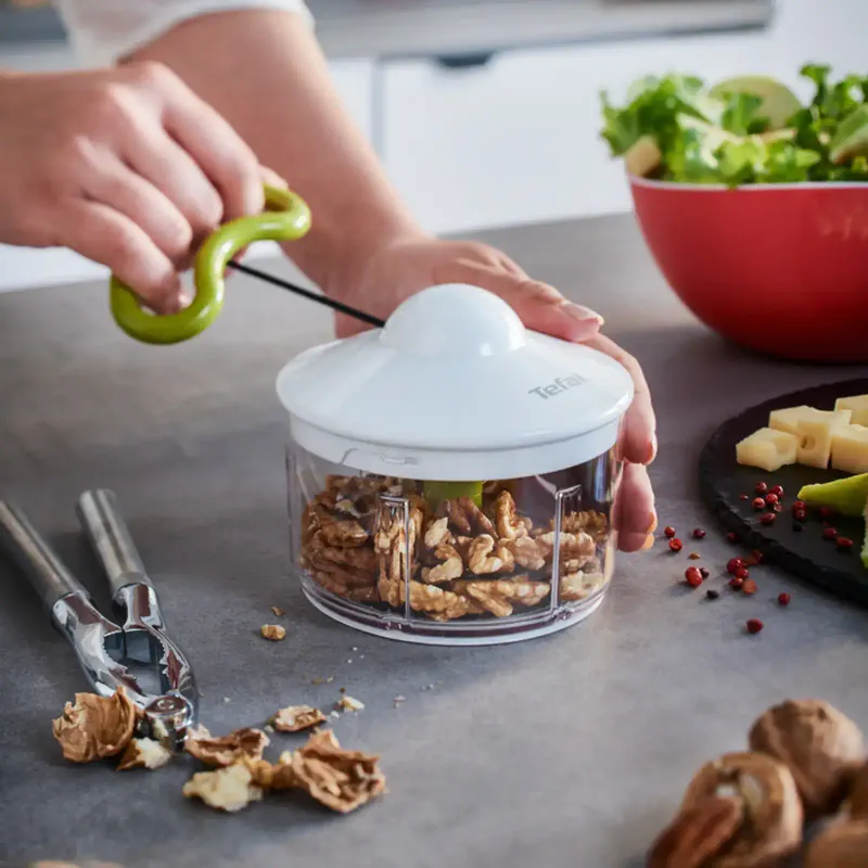 Чопър Tefal K1330404 5 Second Chopper, 500 ml, ръчен, остриета от неръждаема стомана, бяло/зелено - Image 4